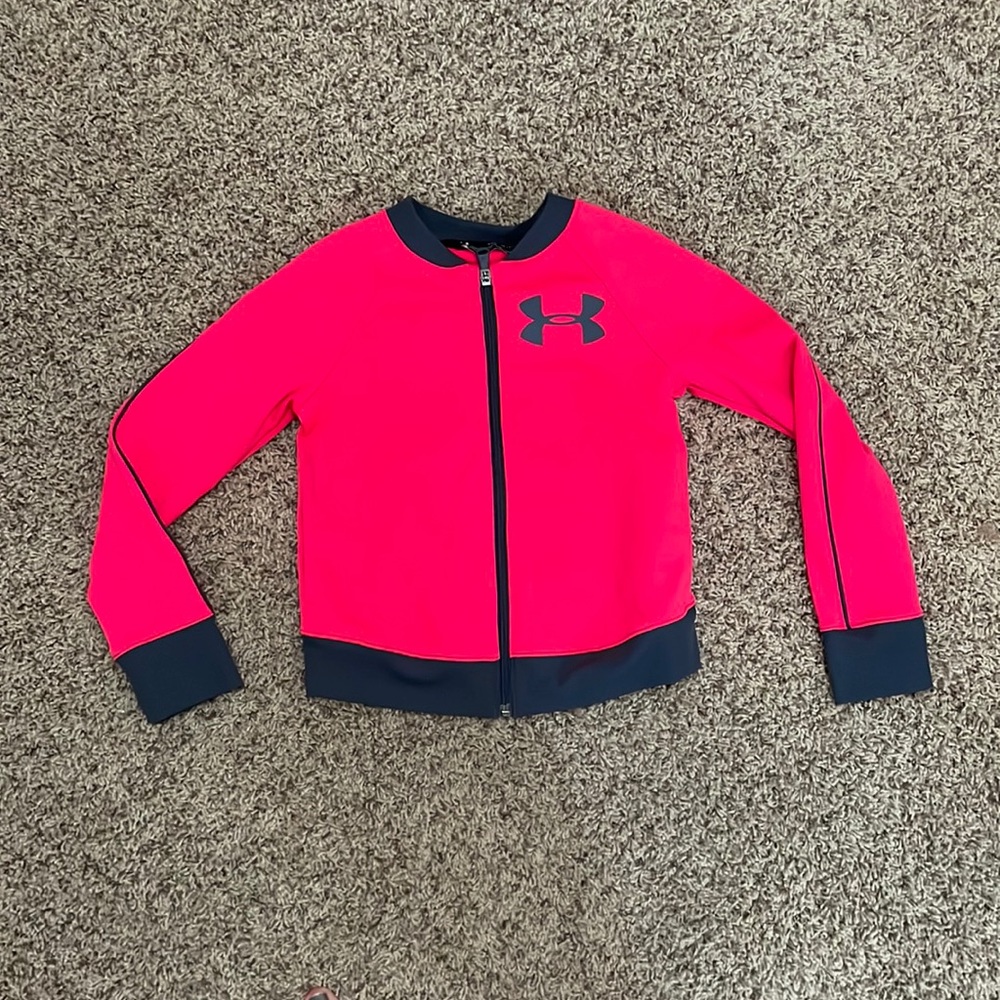 Youth Girls size small Under Armour hot pink and gray full zip in mint cond!